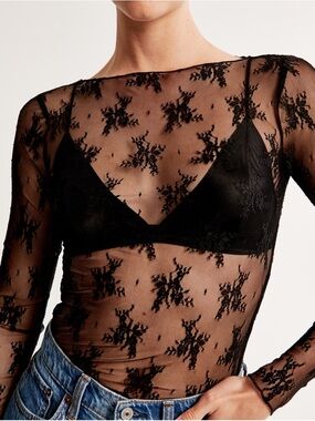 NWT Abercrombie & Fitch Long-Sleeve Lace Slash Top, Black, Size XS